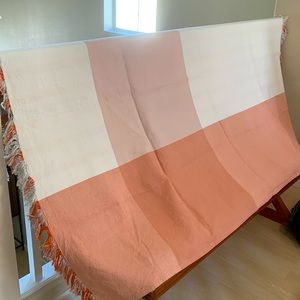 Wear Elm reversible tassel blanket. 50x70”